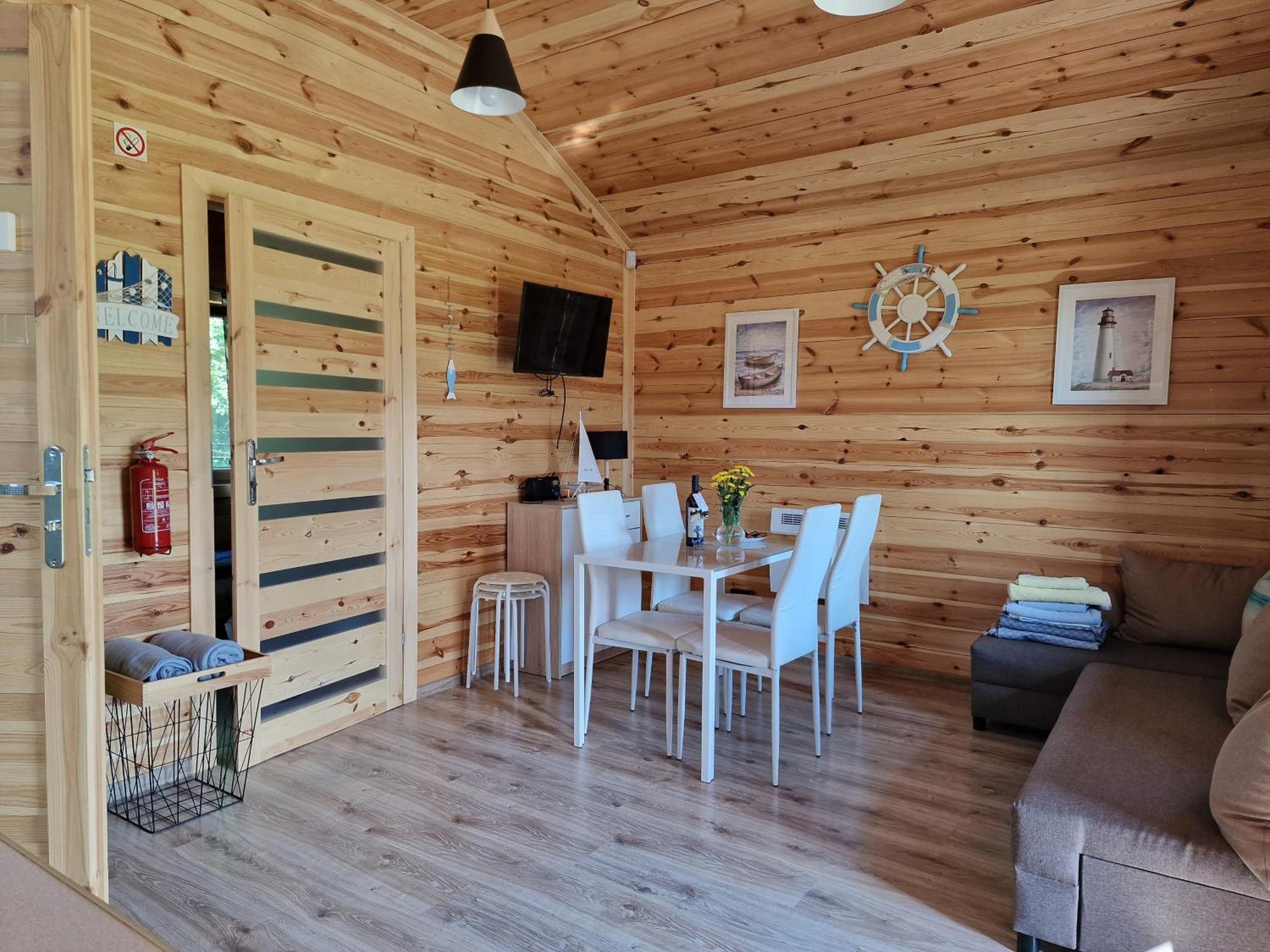 Ranczo Wodnica - Letniskowe, Na Wylacznosc Ustka